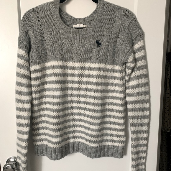 Abercrombie & Fitch Sweaters - Abercrombie & Fitch Knit Sweater.